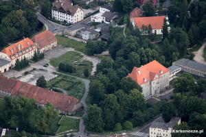 Sobieszów Zespół Pałacowy Schaffgotschów z lotu ptaka